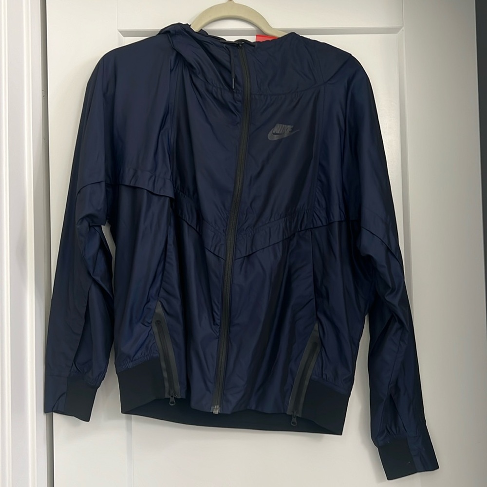 Nike windbreaker jacket